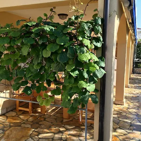 Puncet - 2br With Big Terrace And Bbq *