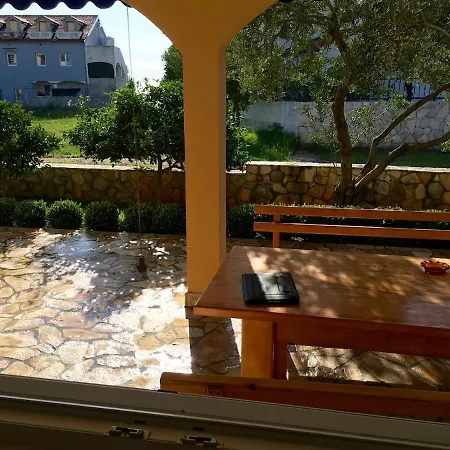 Puncet - 2br With Big Terrace And Bbq Rogoznica (Sibenik-Knin)