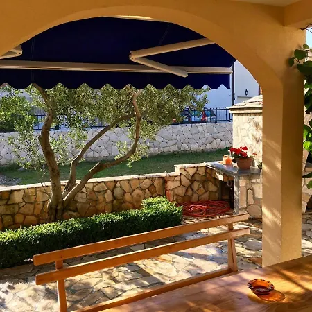 Puncet - 2br With Big Terrace And Bbq Apartamento Rogoznica (Sibenik-Knin)