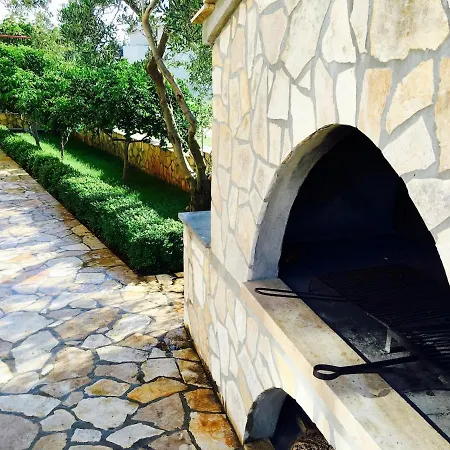 Puncet - 2br With Big Terrace And Bbq * Rogoznica (Sibenik-Knin)