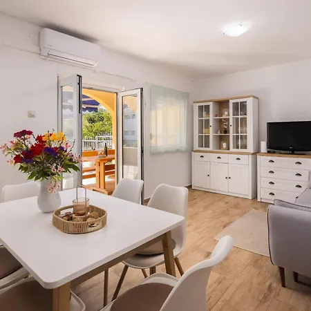 Puncet - 2br With Big Terrace And Bbq Daire *