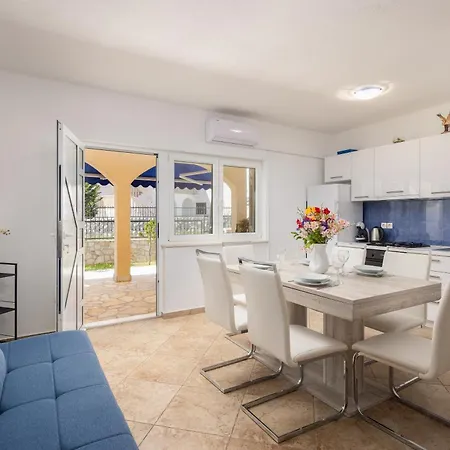Puncet - 2br With Big Terrace And Bbq * Rogoznica (Sibenik-Knin)