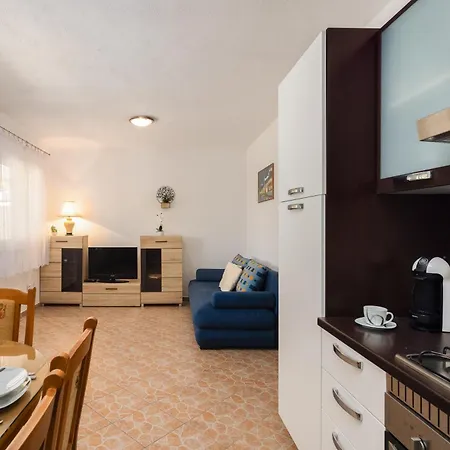 Puncet - 2br With Big Terrace And Bbq Rogoznica (Sibenik-Knin)