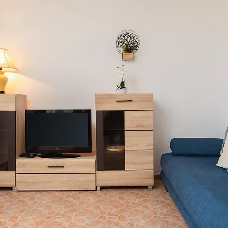 Puncet - 2br With Big Terrace And Bbq * Rogoznica (Sibenik-Knin)