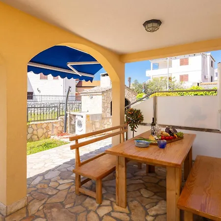 Puncet - 2br With Big Terrace And Bbq *