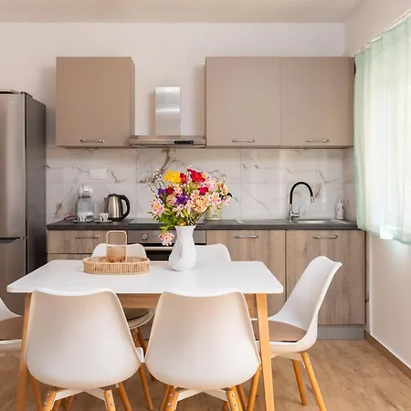 Puncet - 2br With Big Terrace And Bbq Daire