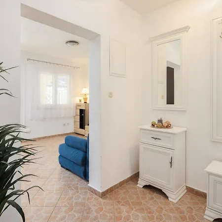 Puncet - 2br With Big Terrace And Bbq *