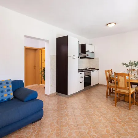 Puncet - 2br With Big Terrace And Bbq * Rogoznica (Sibenik-Knin)