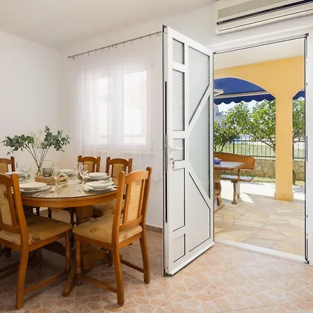 Puncet - 2br With Big Terrace And Bbq Daire Rogoznica (Sibenik-Knin)