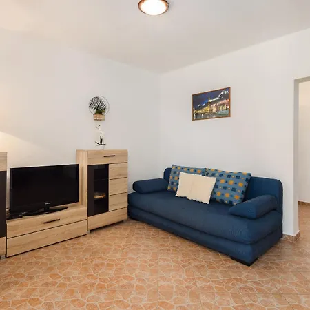 Puncet - 2br With Big Terrace And Bbq