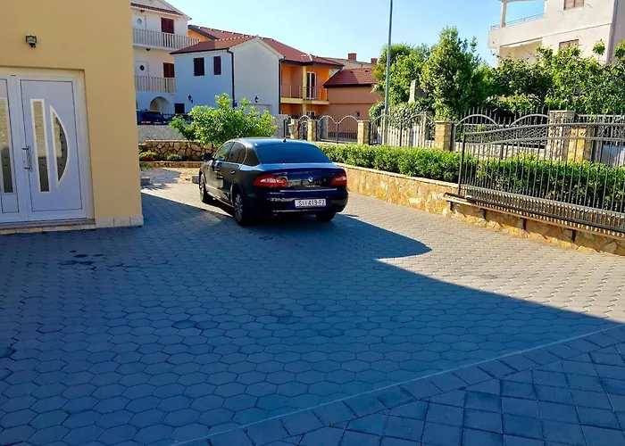 Puncet - 2br With Big Terrace And Bbq Appartement *