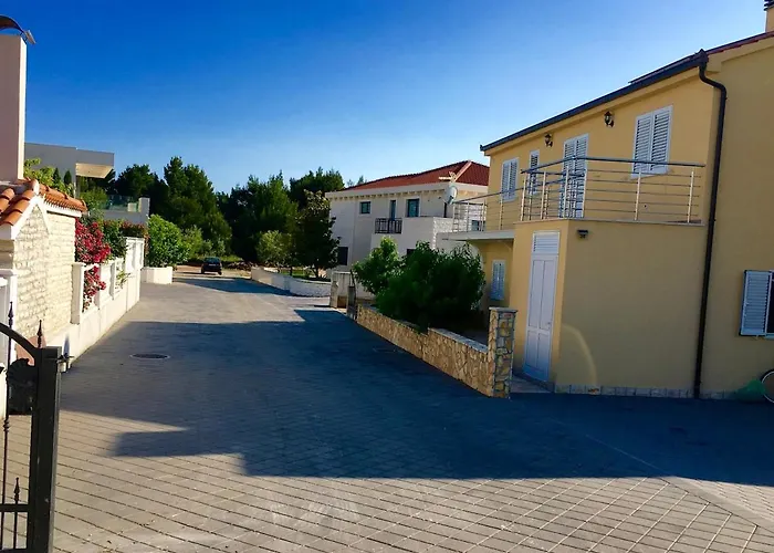 Appartement Puncet - 2br With Big Terrace And Bbq